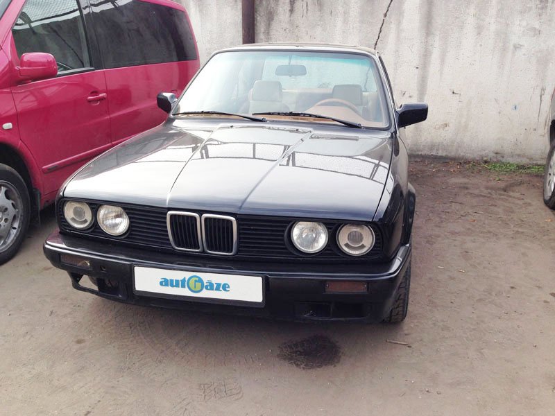 BMW 320i e30