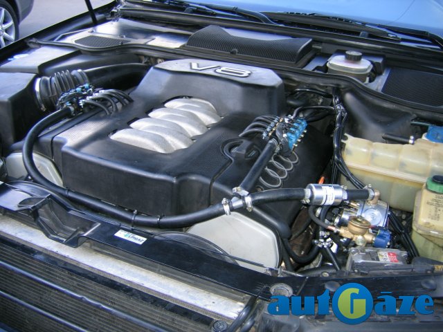 Audi A8 4.2L Quattro