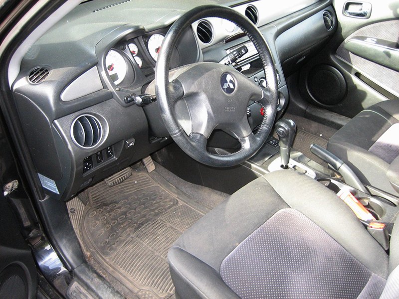 Mitsubishi Outlander 2005. gads