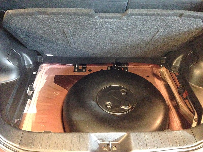 Nissan Juke 2012. gads 1,6 benzīns/gāze