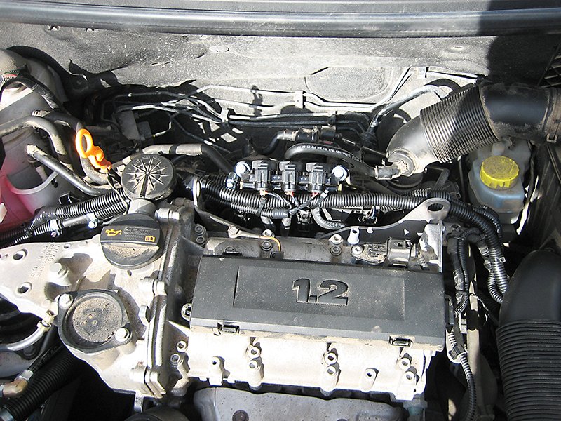 Skoda Fabia 1,2 benzīns/gāze 2012 gads