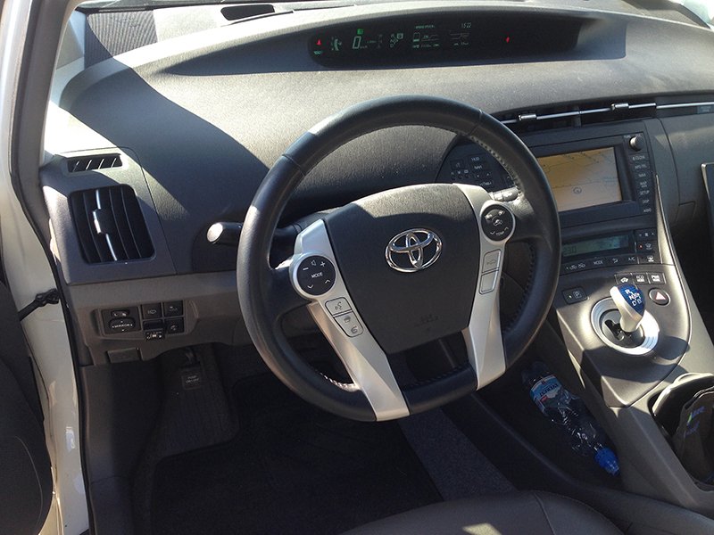 Toyota Prius,2012. gads. 1,8 Hibrīds: benzīns/gāze/elektrība