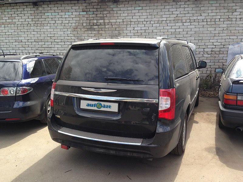 Chrysler Town and Country