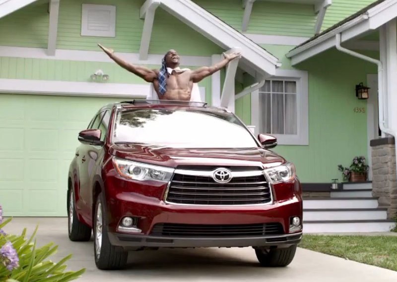 Autoražotāju iespaidīgākās TV reklāmas 'Super Bowl' finālspēlei!